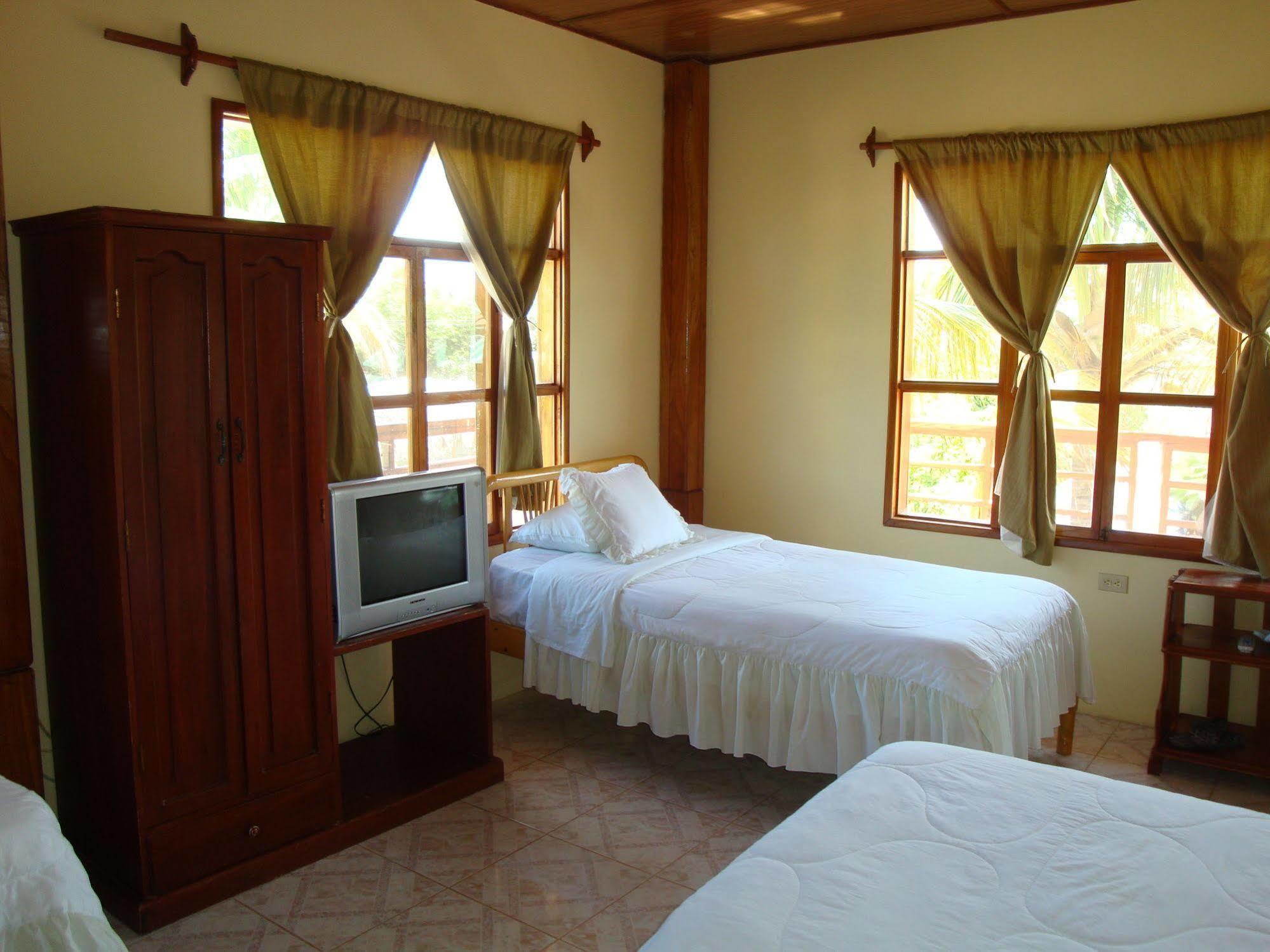 Hotel San Vicente Galapagos Puerto Villamil Dış mekan fotoğraf